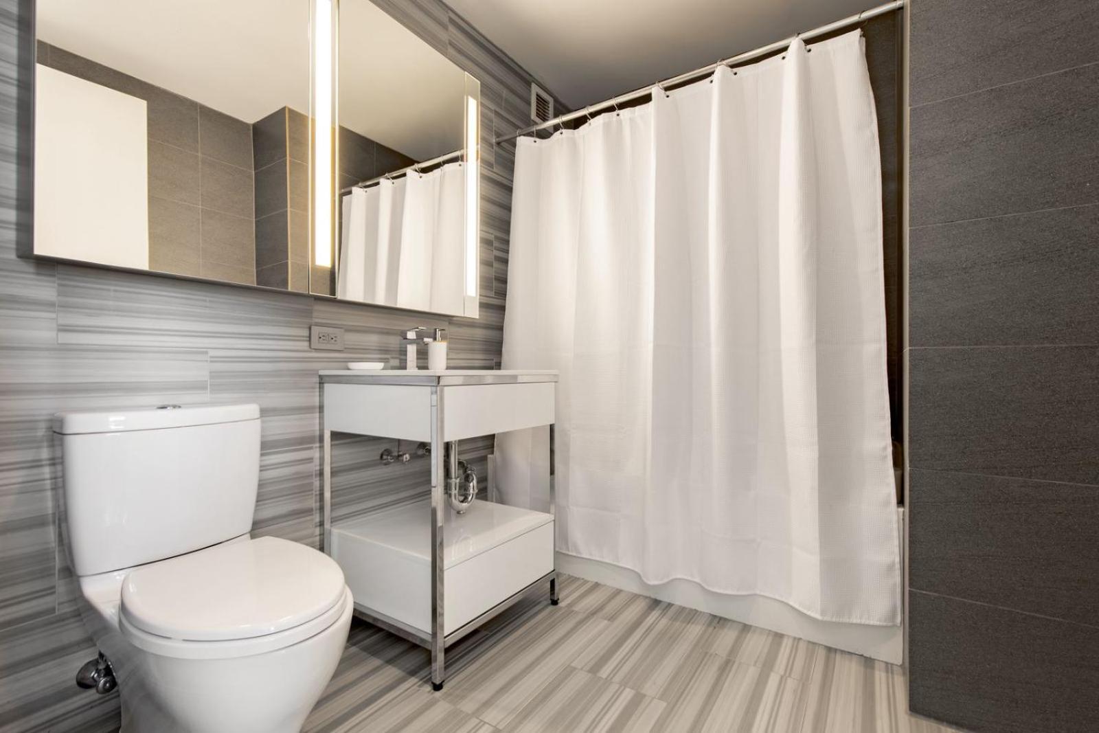 2 Beds 1,5 Bath Breathtaking Views * New York