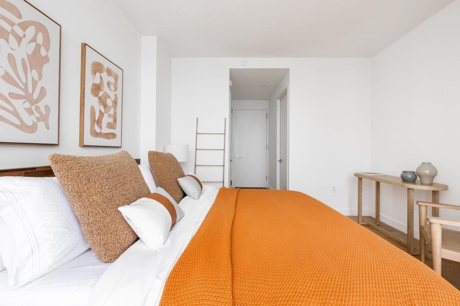2 Beds 1,5 Bath Breathtaking Views Apartment *