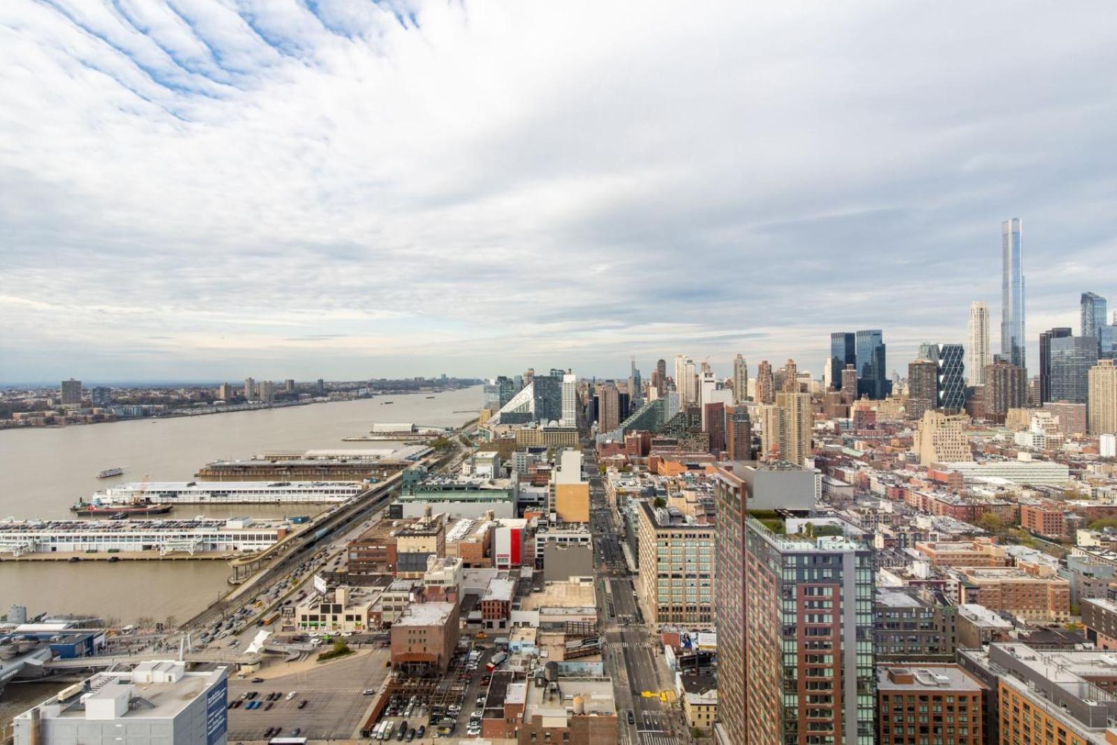 2 Beds 1,5 Bath Breathtaking Views New York