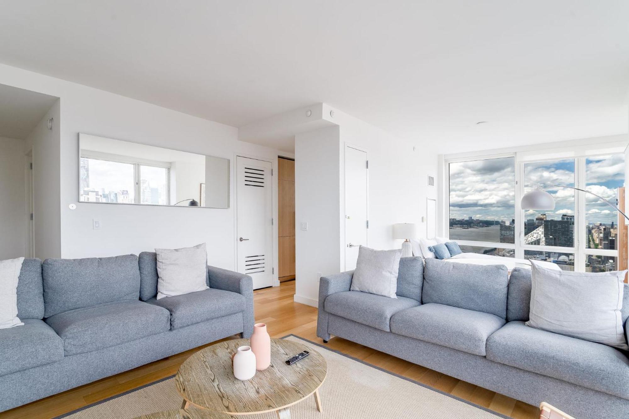 2 Beds 1,5 Bath Breathtaking Views * New York