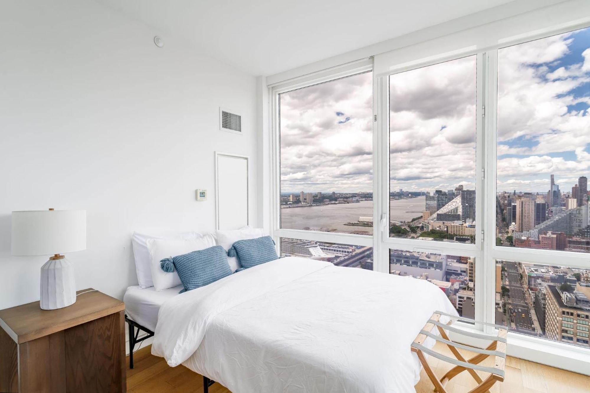 2 Beds 1,5 Bath Breathtaking Views New York